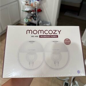 Momcozy M5 Breast Pumps